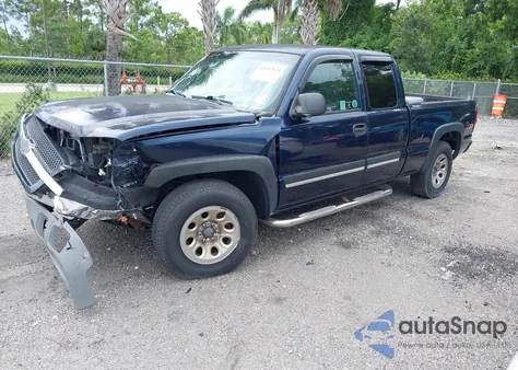 2005 Chevrolet Silverado 1500 Z71 from USA, damaged, VIN 2GCEK19BX51323204